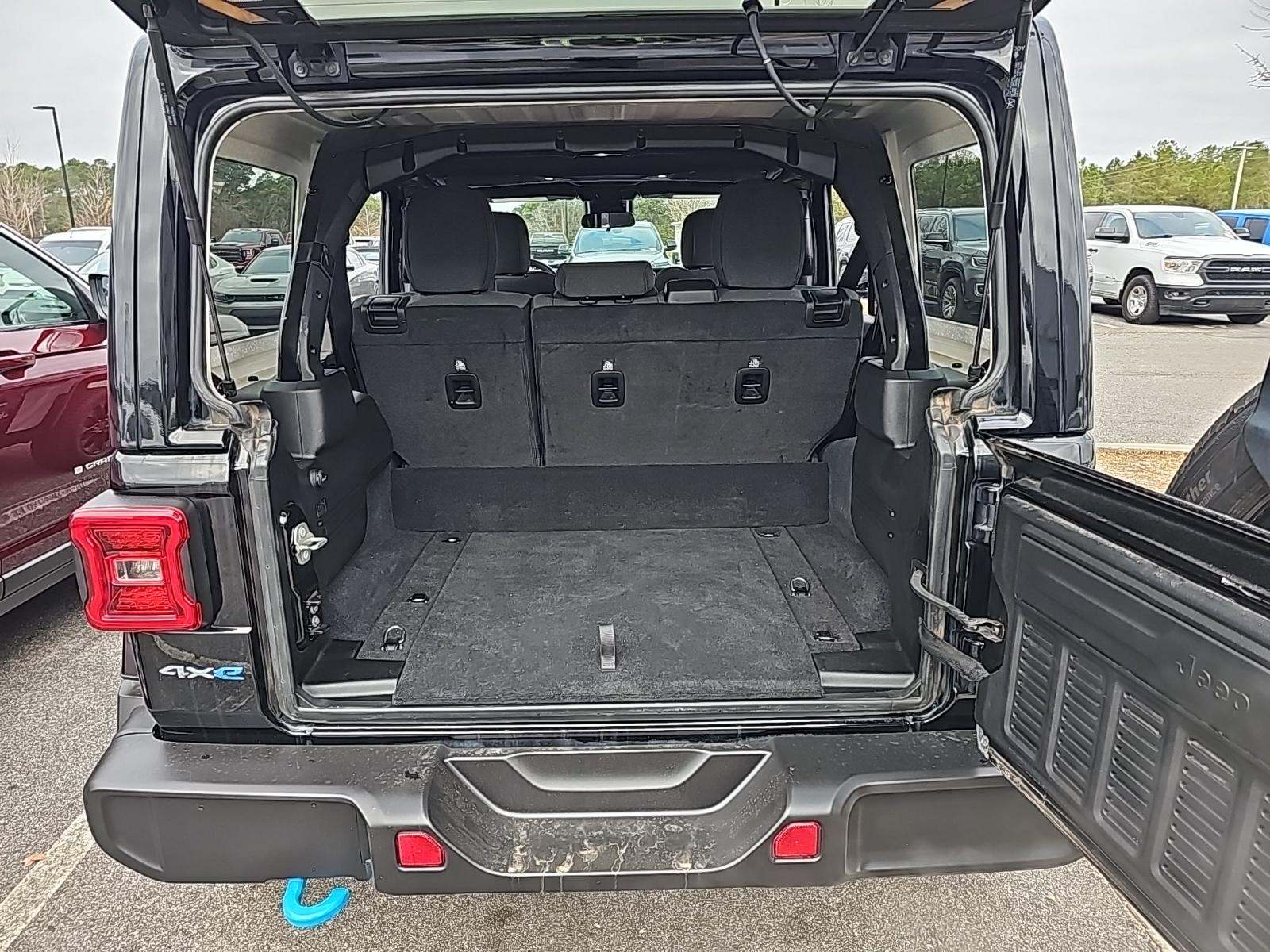 2024 Jeep Wrangler 4xe Sahara AWD