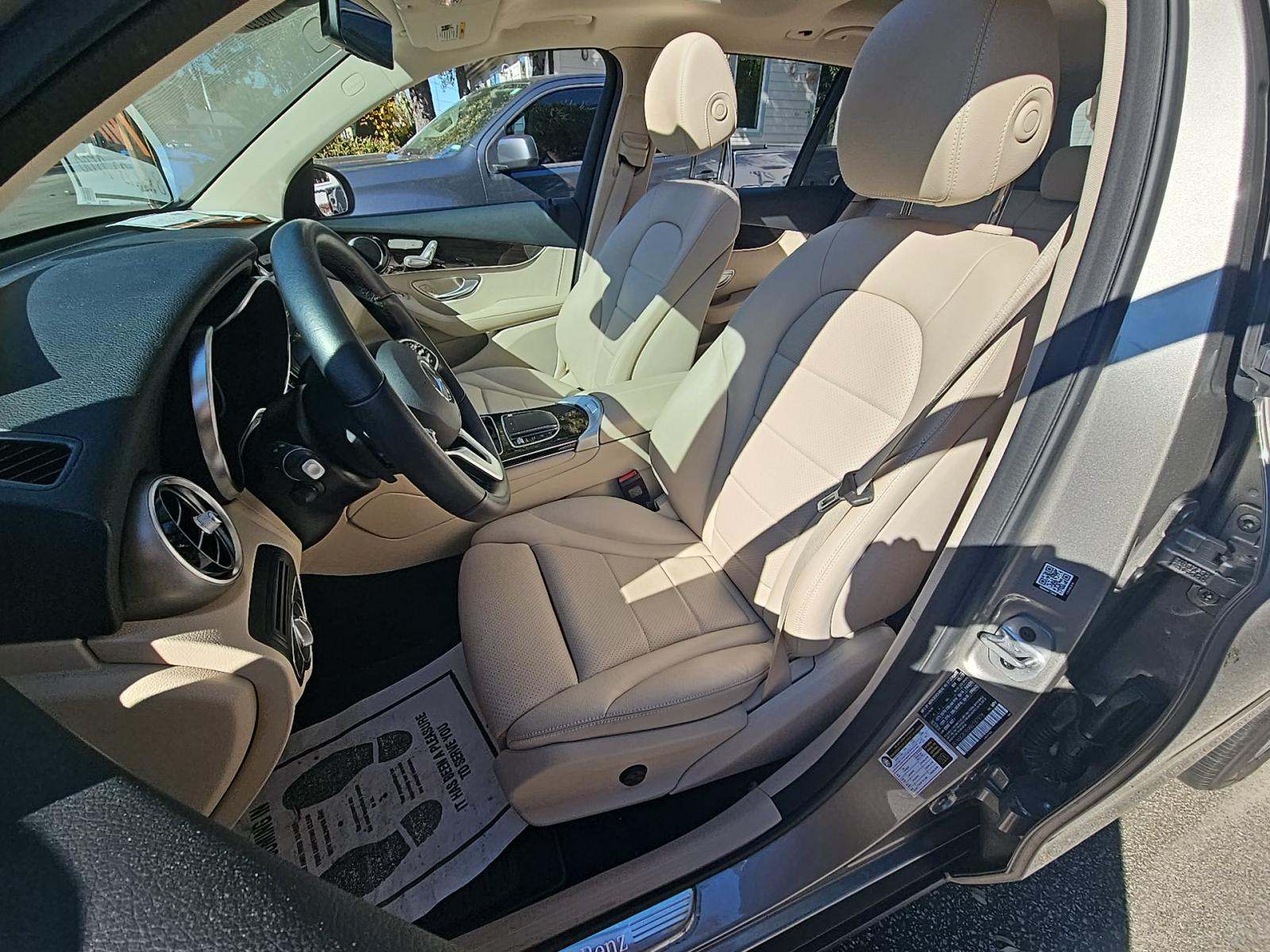 2022 Mercedes-Benz GLC GLC 300 RWD