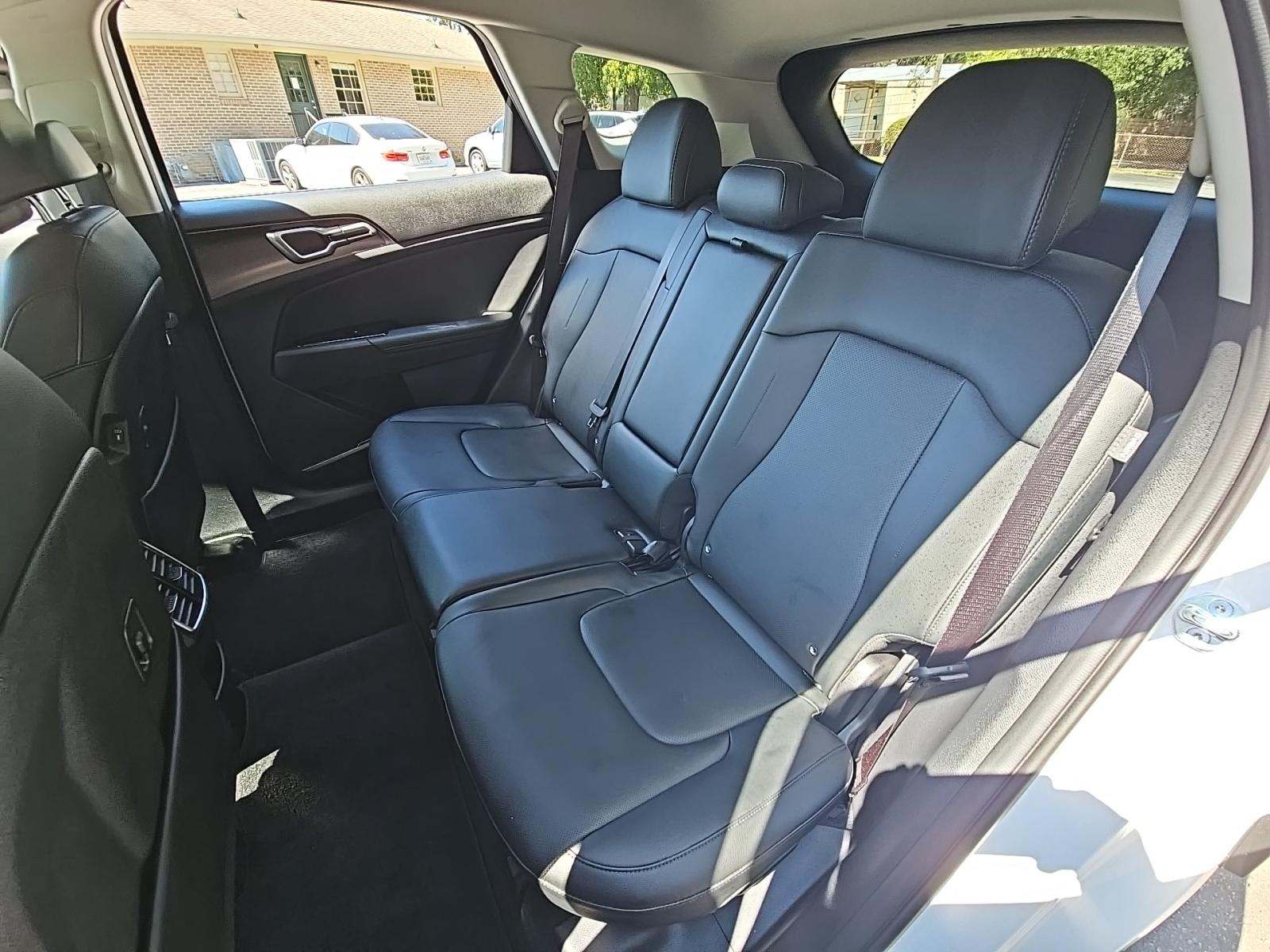 2025 Kia Sportage EX FWD