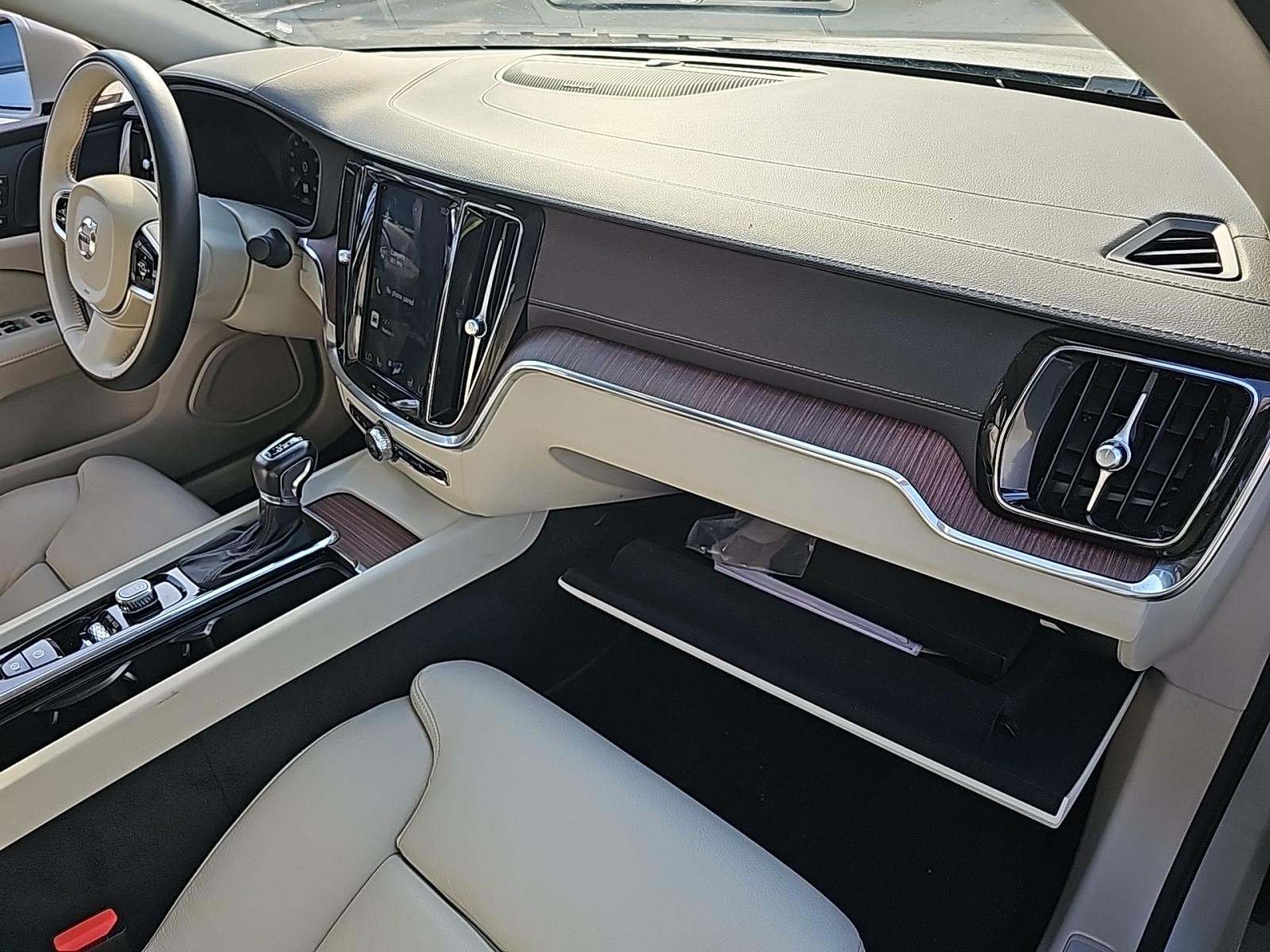 2020 Volvo S60 T5 Inscription FWD