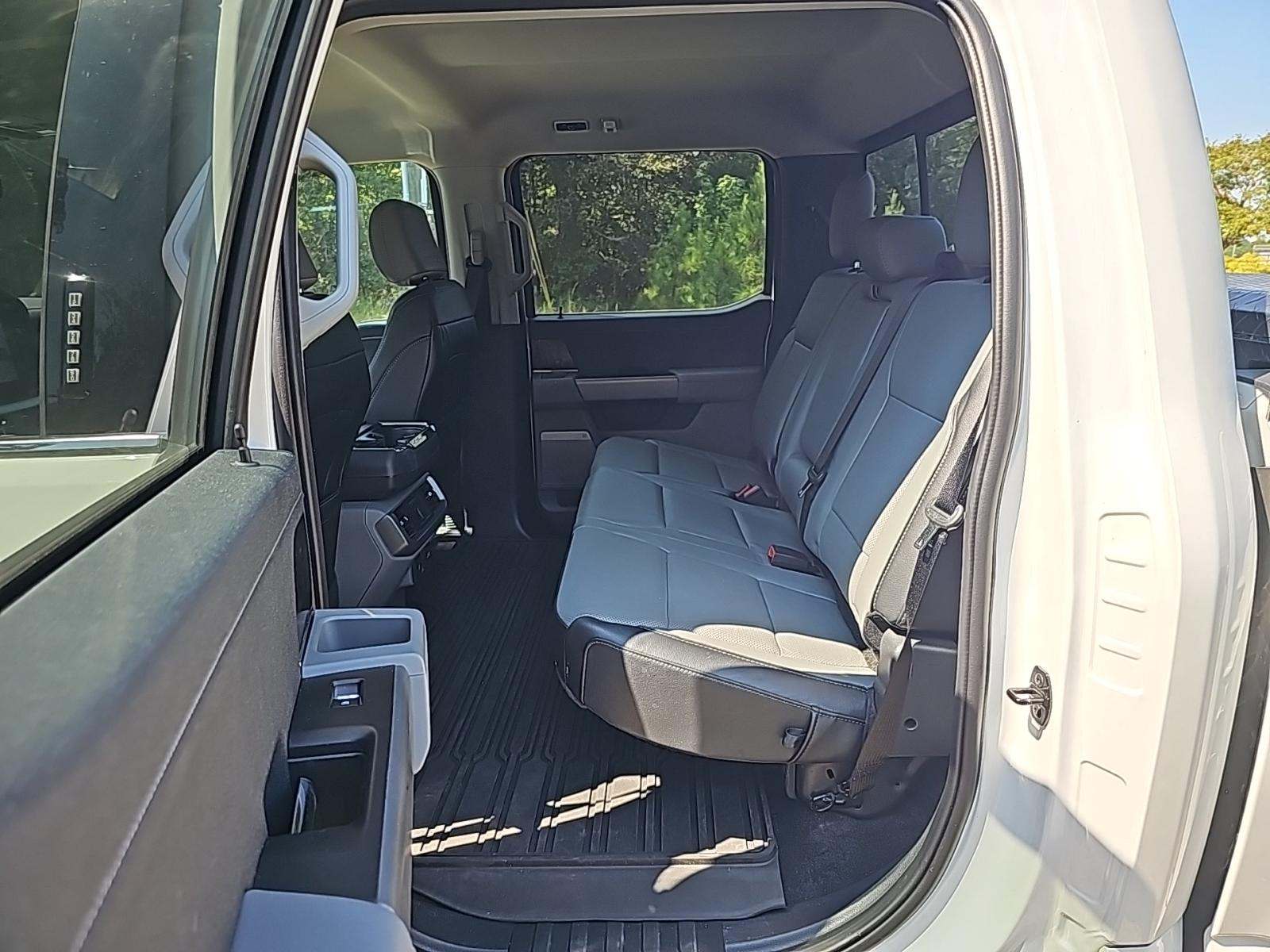 2023 Ford F-150 Lariat AWD