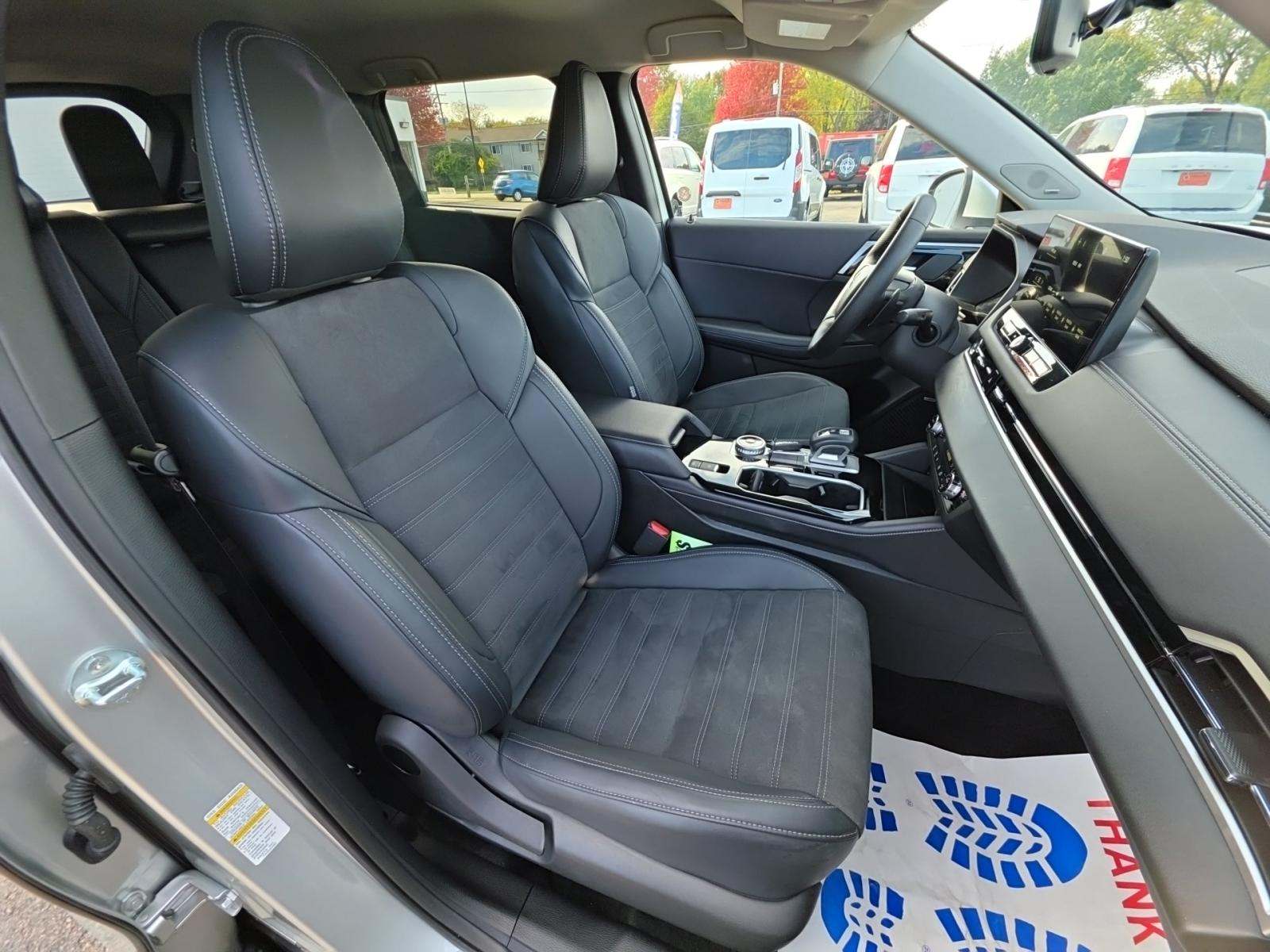 2025 Mitsubishi Outlander SEL AWD