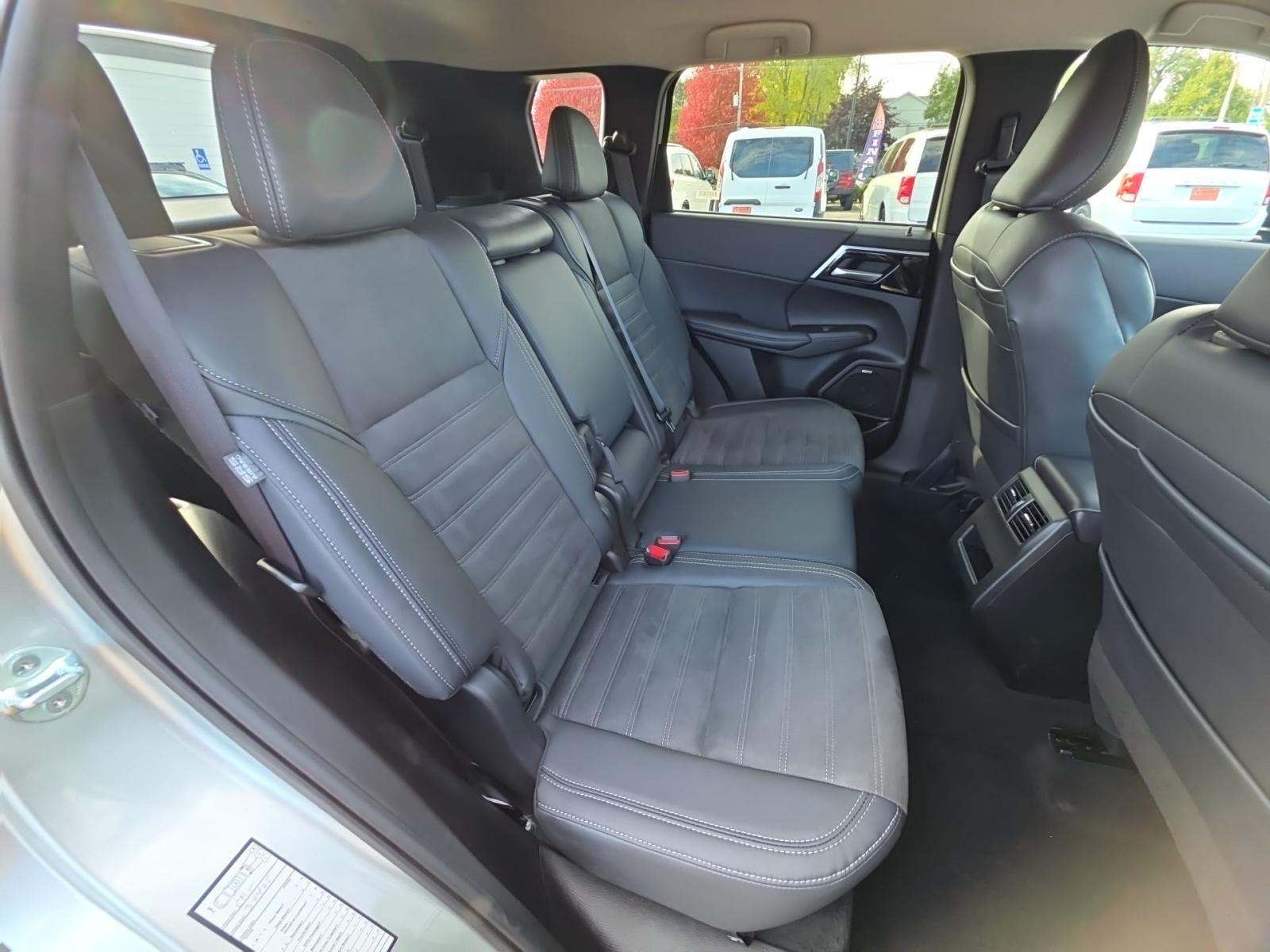 2025 Mitsubishi Outlander SEL AWD