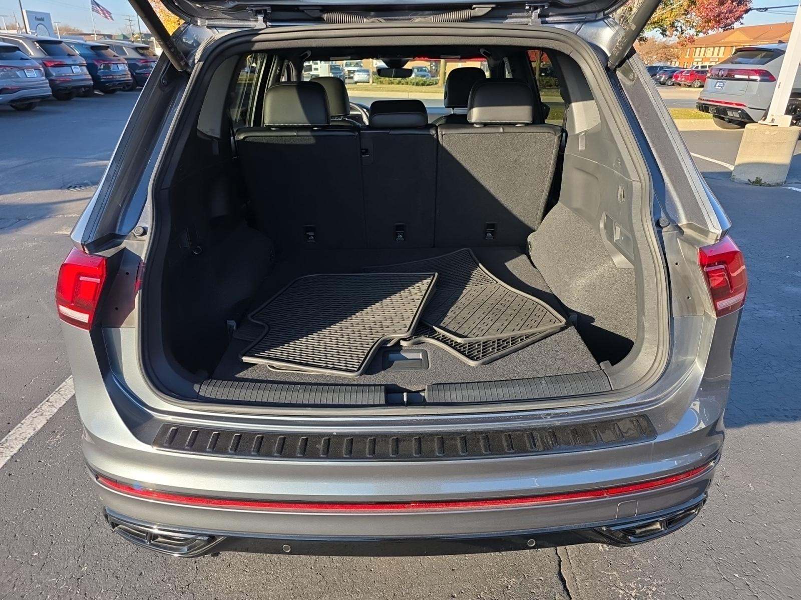 2024 Volkswagen Tiguan 2.0T SE R-Line Black AWD