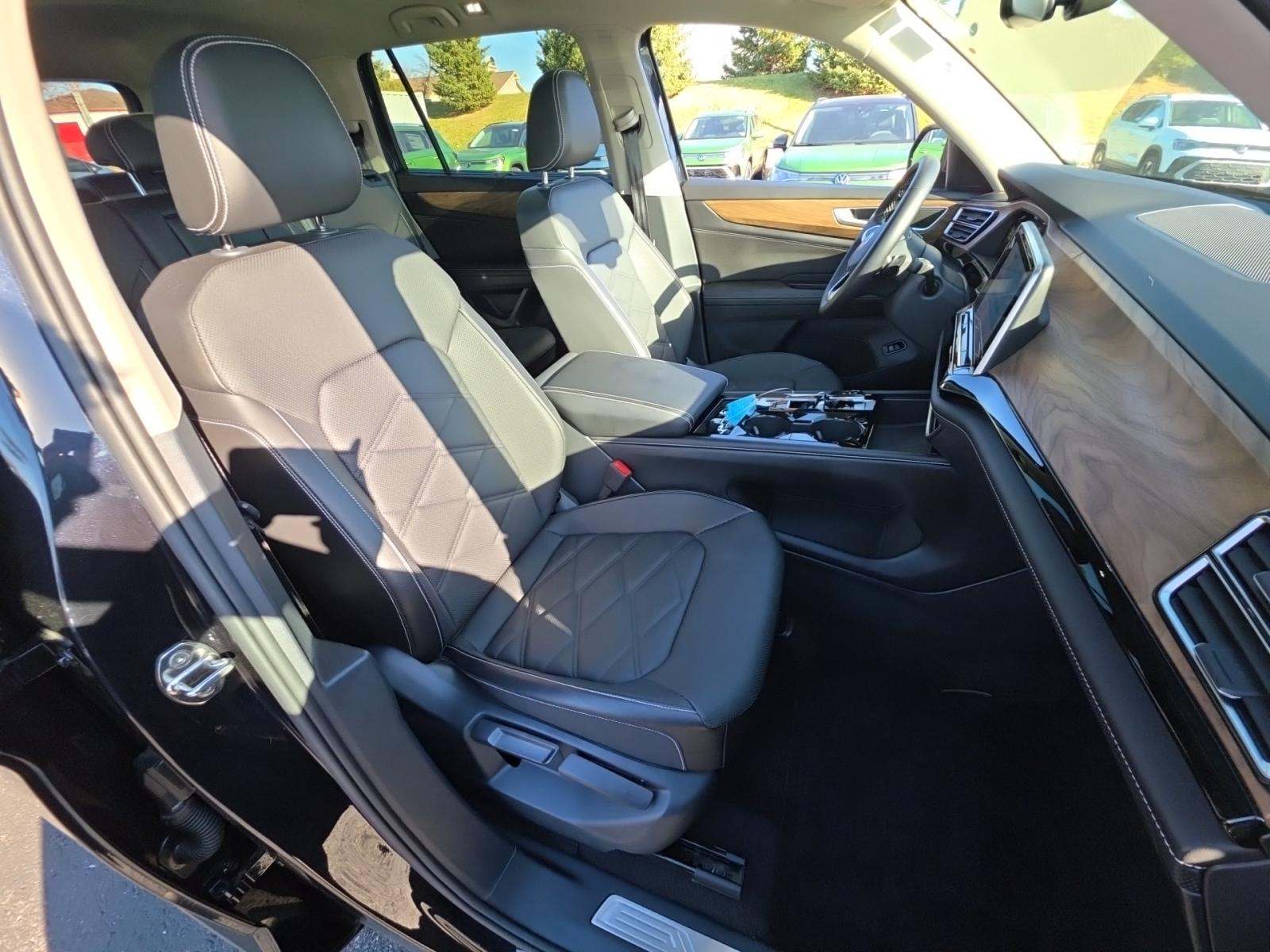 2024 Volkswagen Atlas 2.0T SE FWD