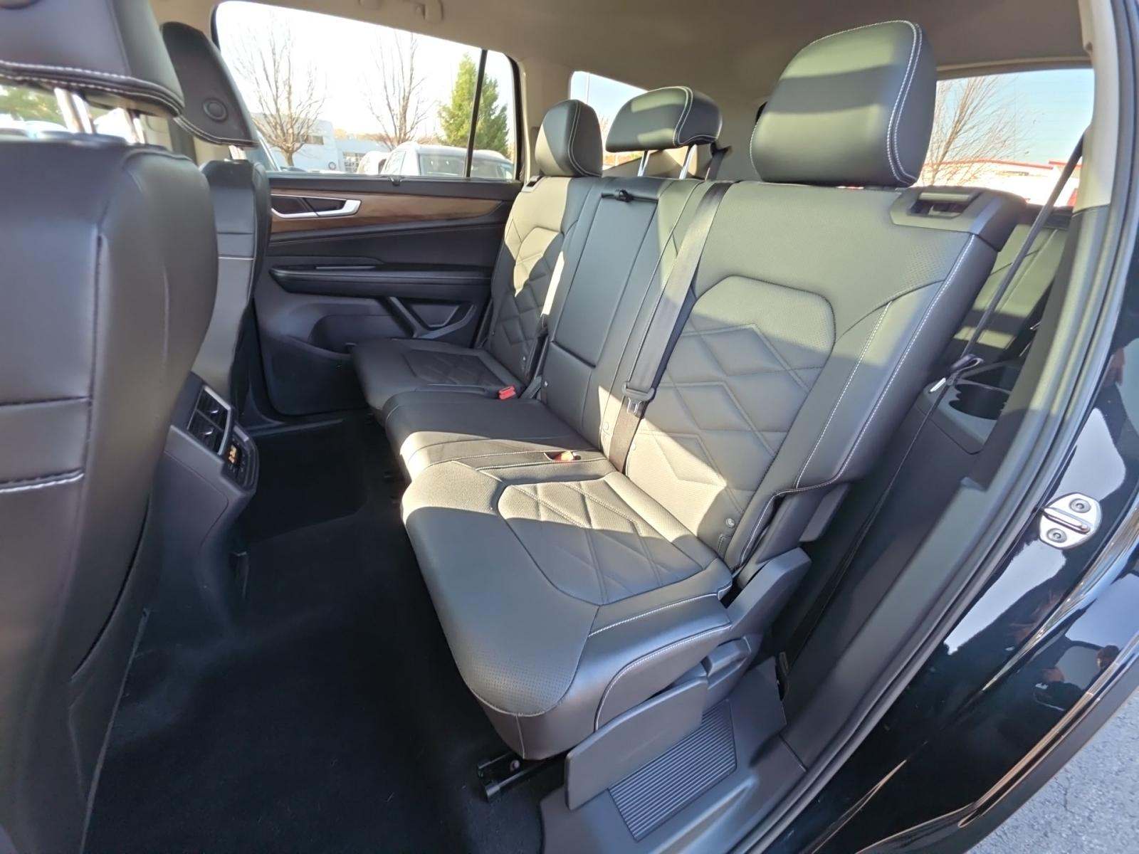 2024 Volkswagen Atlas 2.0T SE FWD