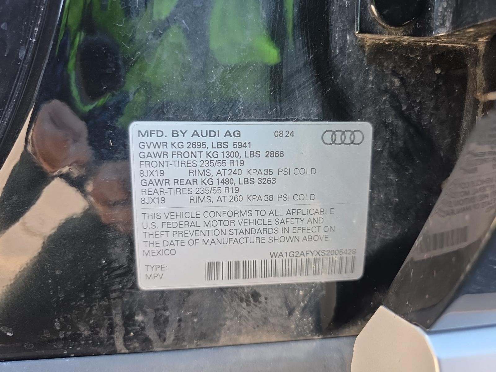 2025 Audi Q5 e Plug-In Hybrid S line Premium AWD