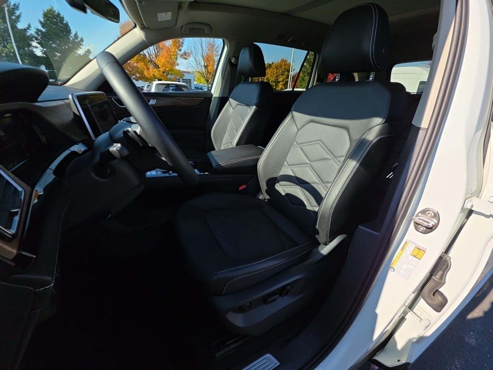 2025 Volkswagen Atlas 2.0T SE FWD