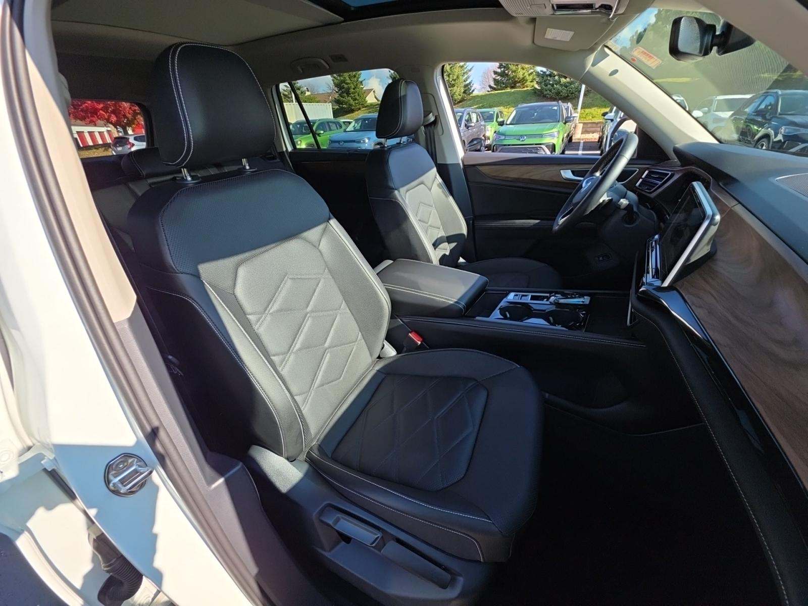 2025 Volkswagen Atlas 2.0T SE FWD