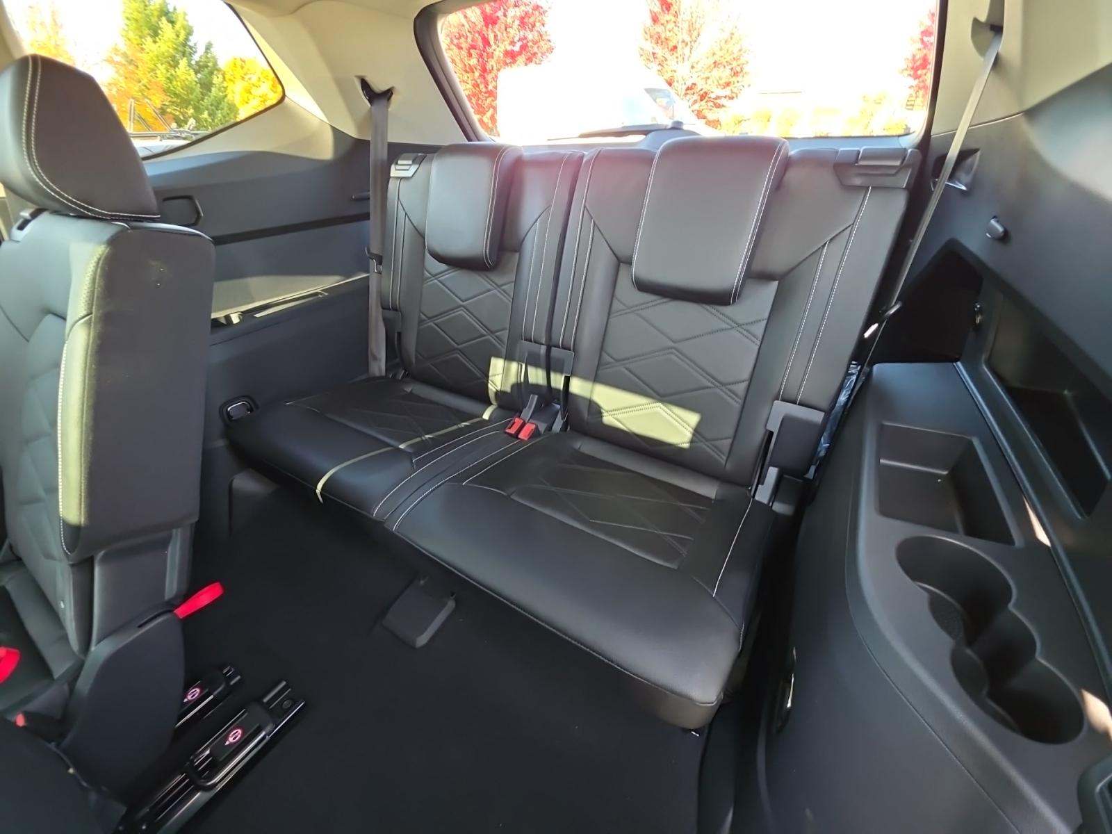 2025 Volkswagen Atlas 2.0T SE FWD