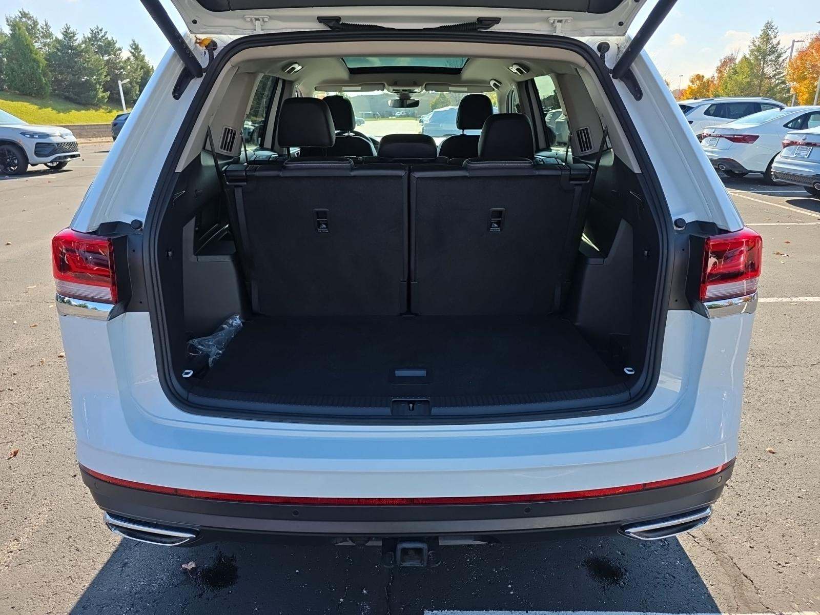 2025 Volkswagen Atlas 2.0T SE FWD