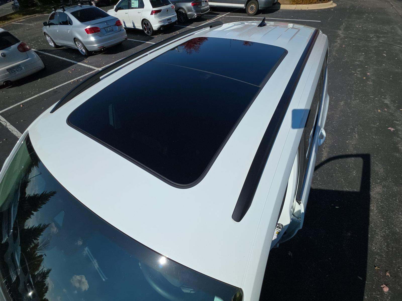 2025 Volkswagen Atlas 2.0T SE FWD