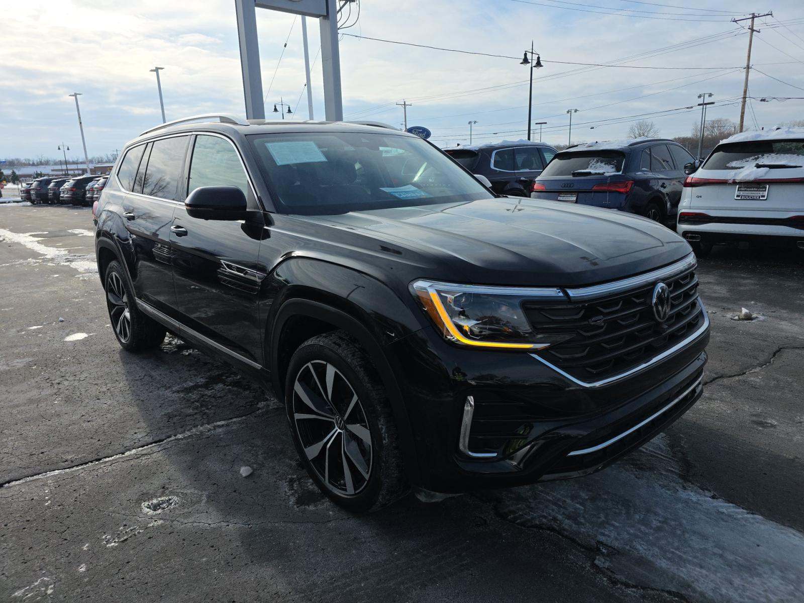 2025 Volkswagen Atlas 2.0T SEL Premium R-Line AWD