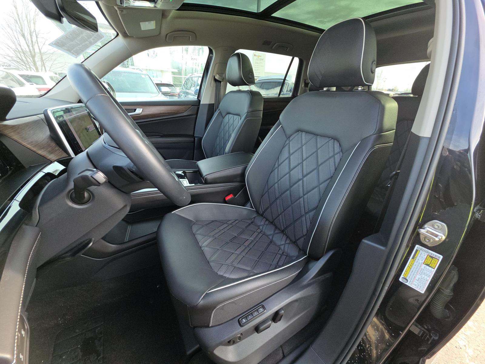 2025 Volkswagen Atlas 2.0T SEL Premium R-Line AWD