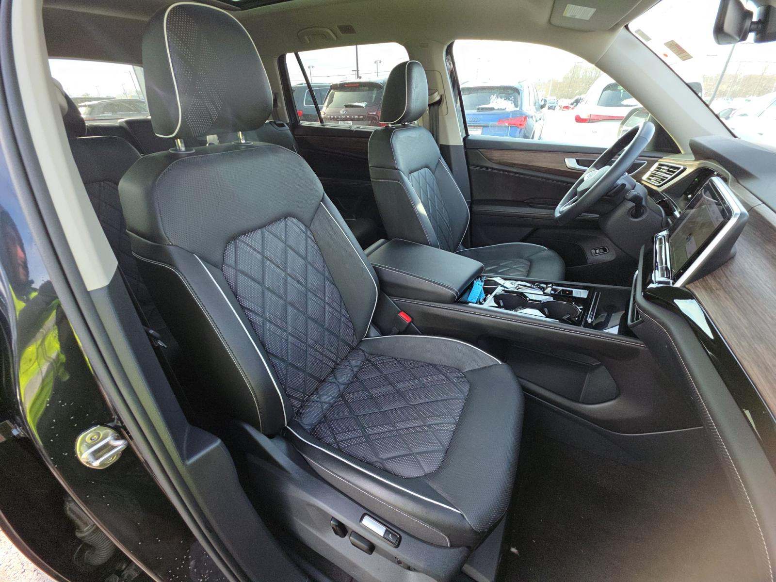 2025 Volkswagen Atlas 2.0T SEL Premium R-Line AWD