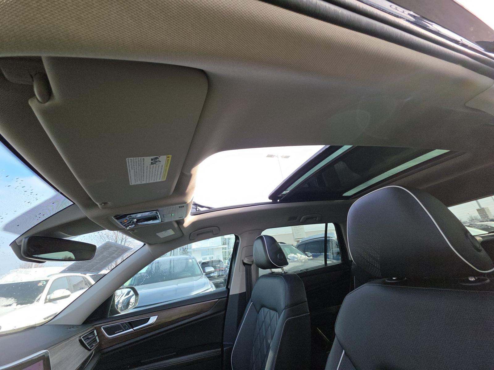 2025 Volkswagen Atlas 2.0T SEL Premium R-Line AWD