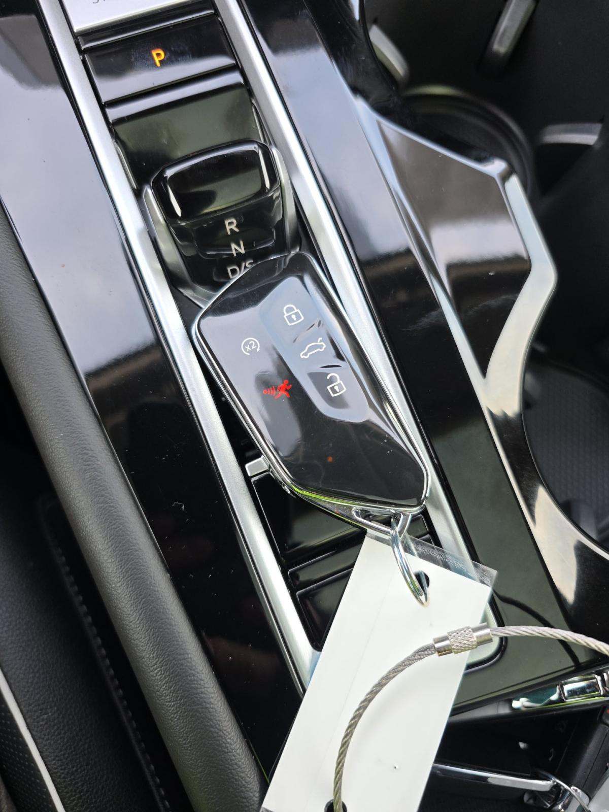 2025 Volkswagen Atlas 2.0T SEL Premium R-Line AWD