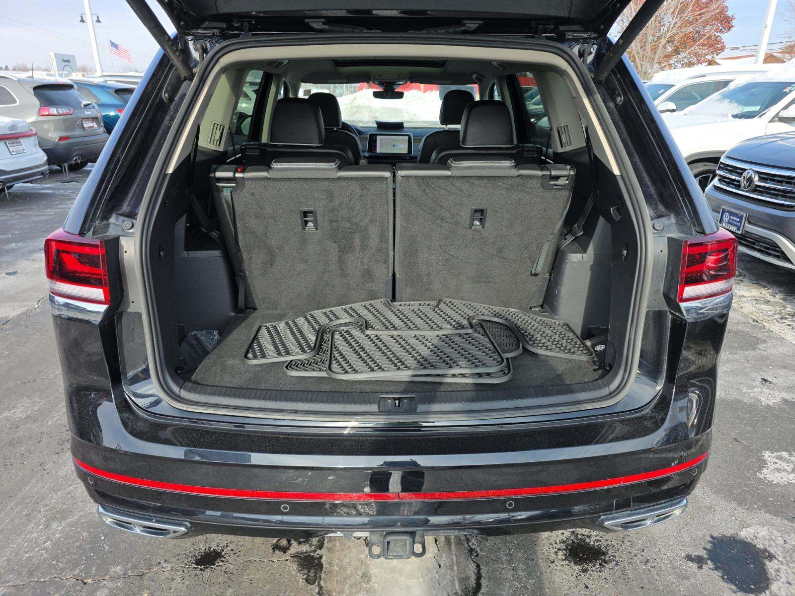 2025 Volkswagen Atlas 2.0T SEL Premium R-Line AWD