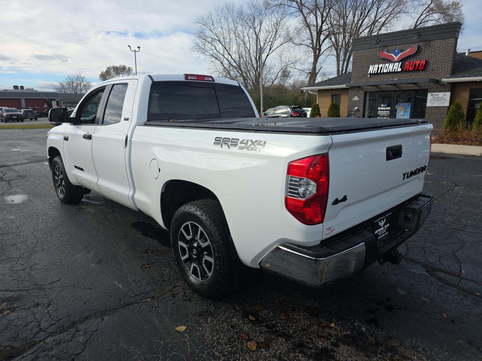 2018 Toyota Tundra SR5 AWD