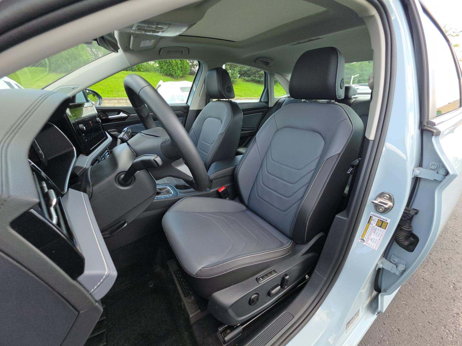 2025 Volkswagen Jetta 1.5T SEL FWD