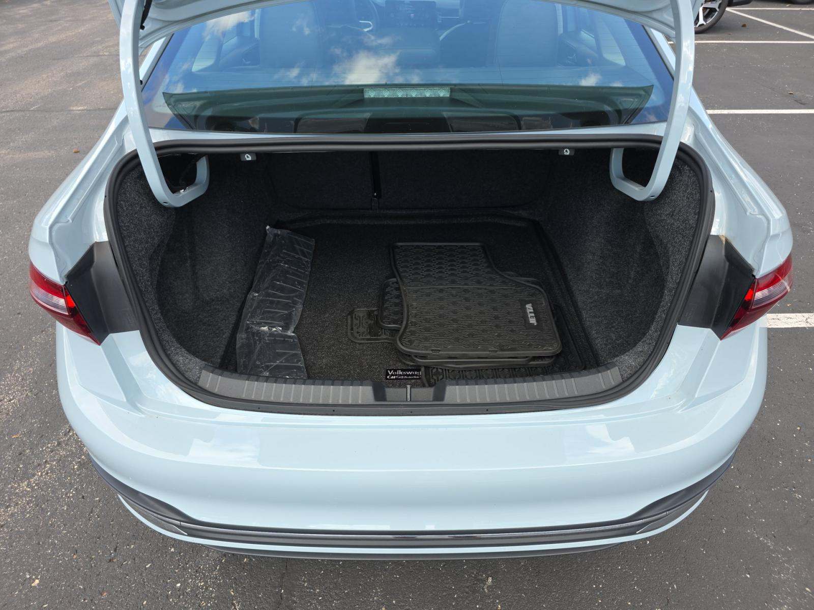 2025 Volkswagen Jetta 1.5T SEL FWD