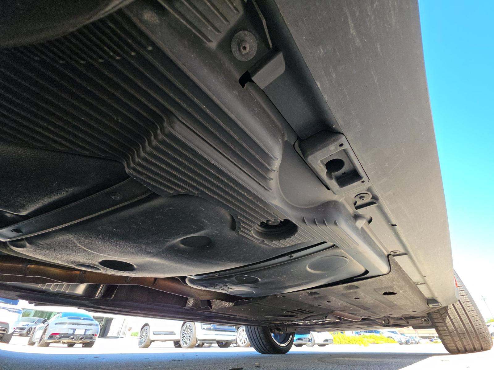 2023 Porsche Macan Base AWD