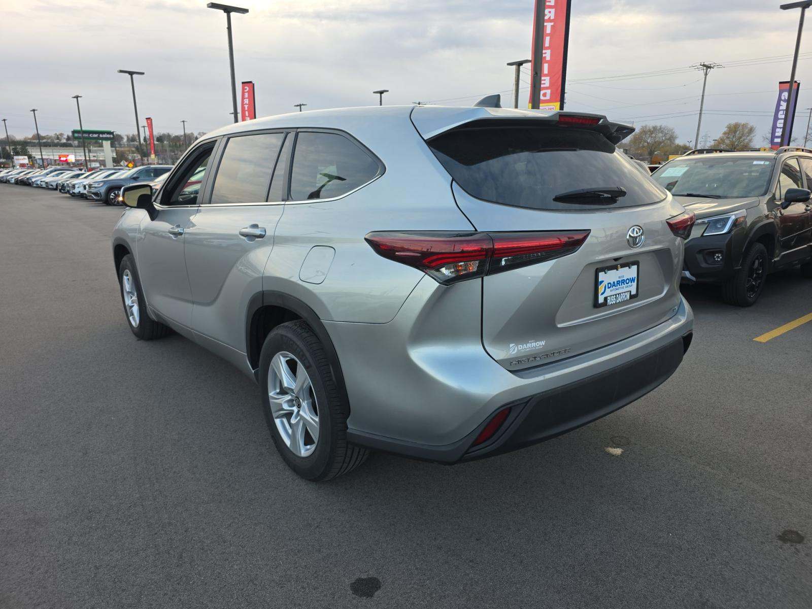 2024 Toyota Highlander LE FWD