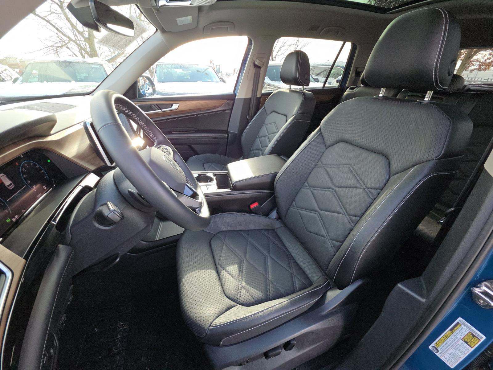 2025 Volkswagen Atlas 2.0T SE AWD