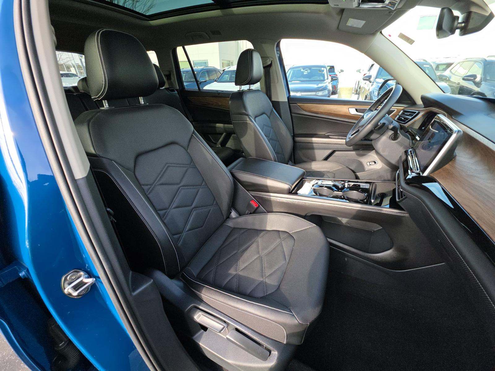 2025 Volkswagen Atlas 2.0T SE AWD