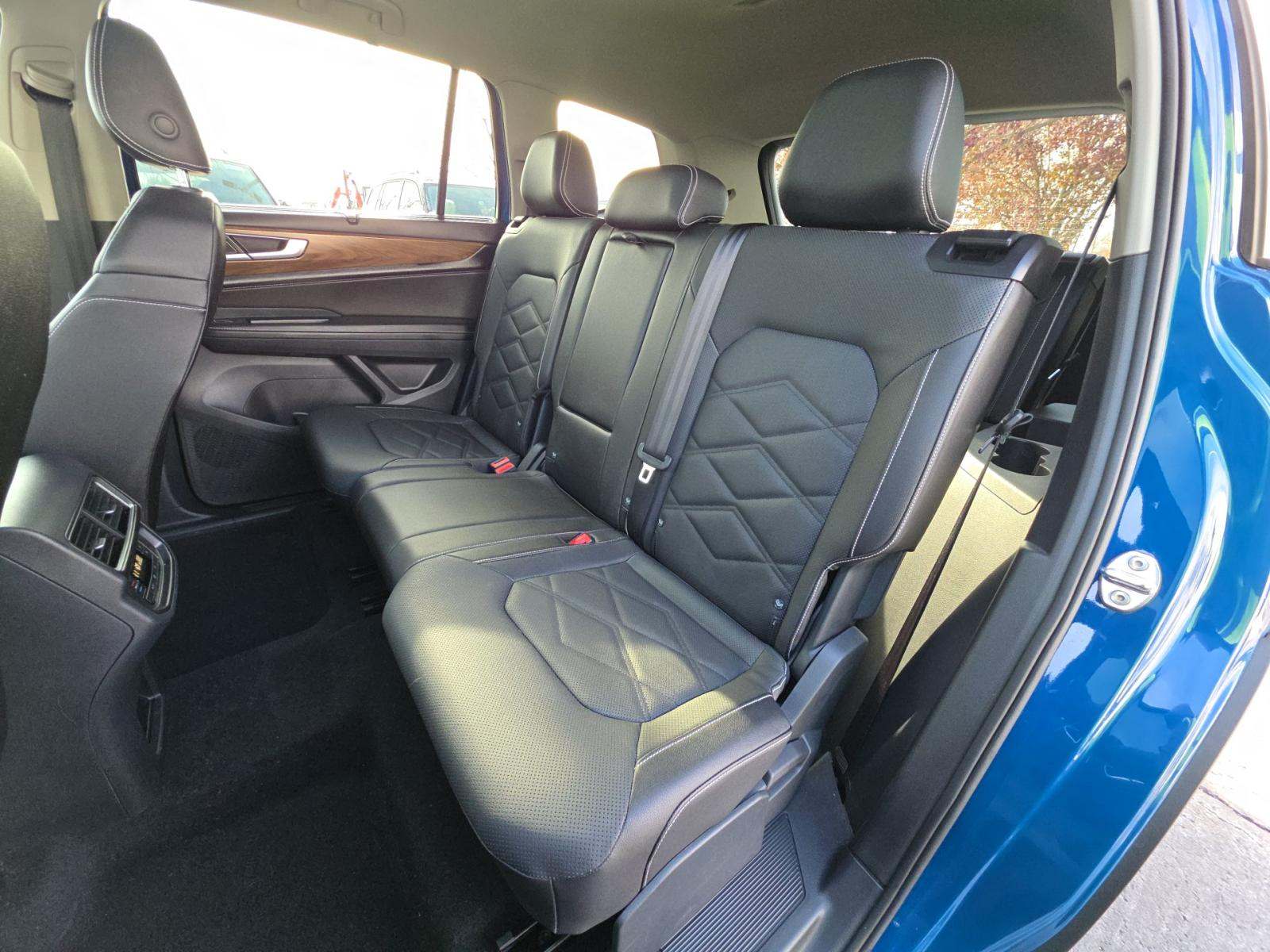 2025 Volkswagen Atlas 2.0T SE AWD