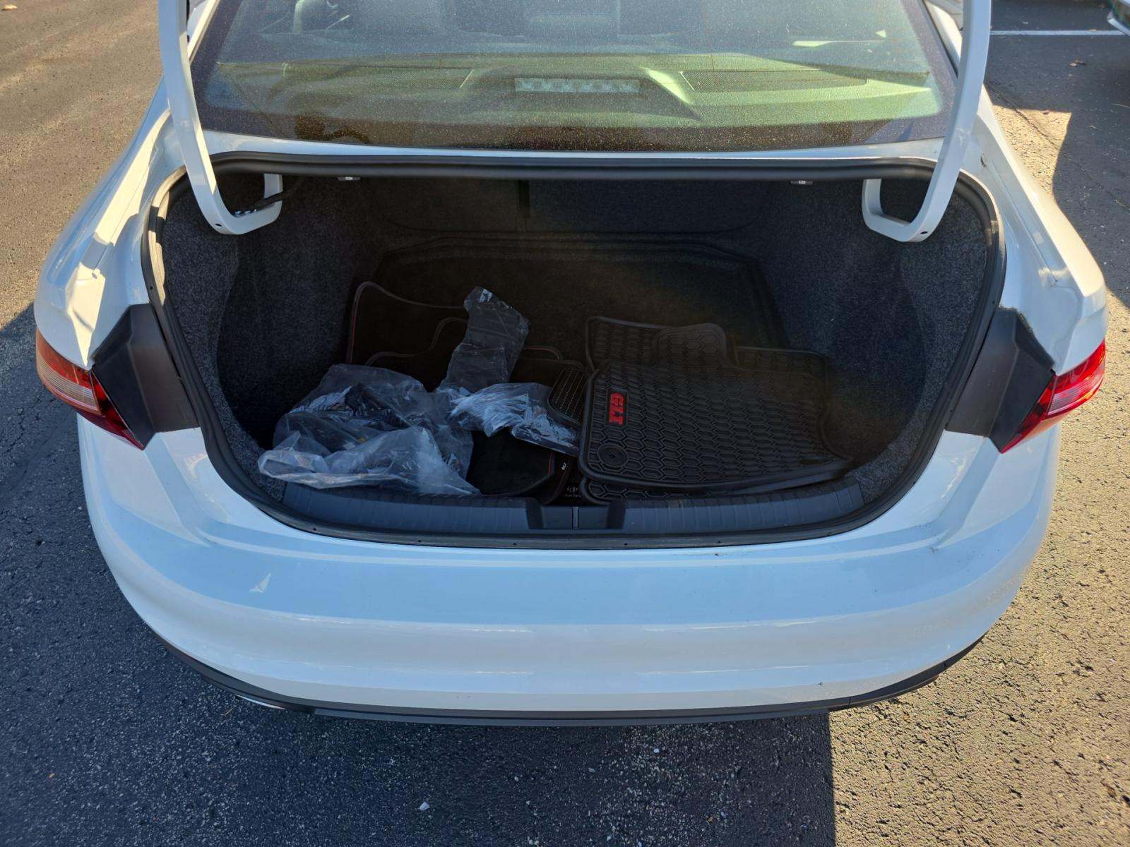 2025 Volkswagen Jetta 2.0T GLI Autobahn FWD