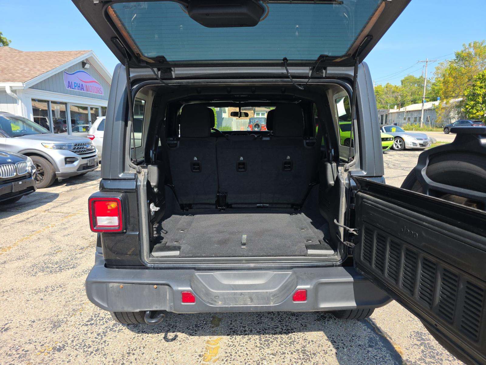 2020 Jeep Wrangler Unlimited Sahara AWD