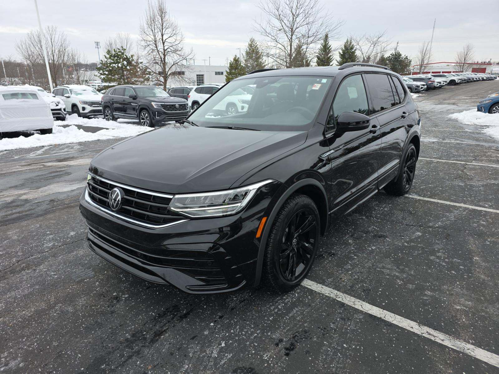2024 Volkswagen Tiguan 2.0T SE R-Line Black FWD