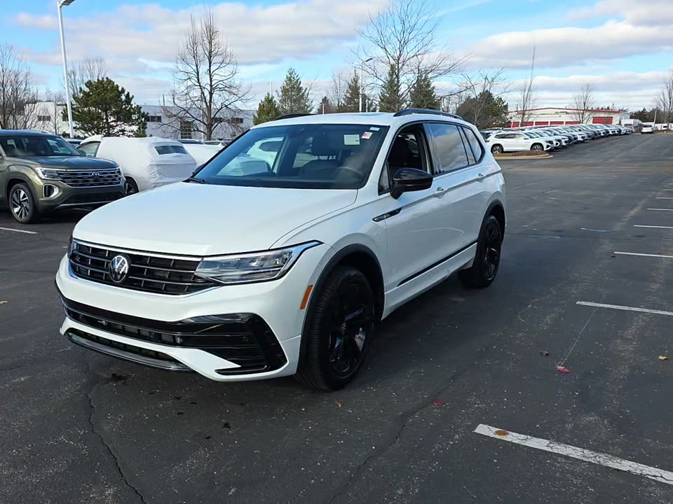 2024 Volkswagen Tiguan 2.0T SE R-Line Black AWD