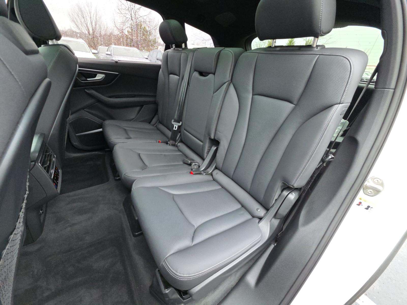 2025 Audi Q7 Premium Plus AWD