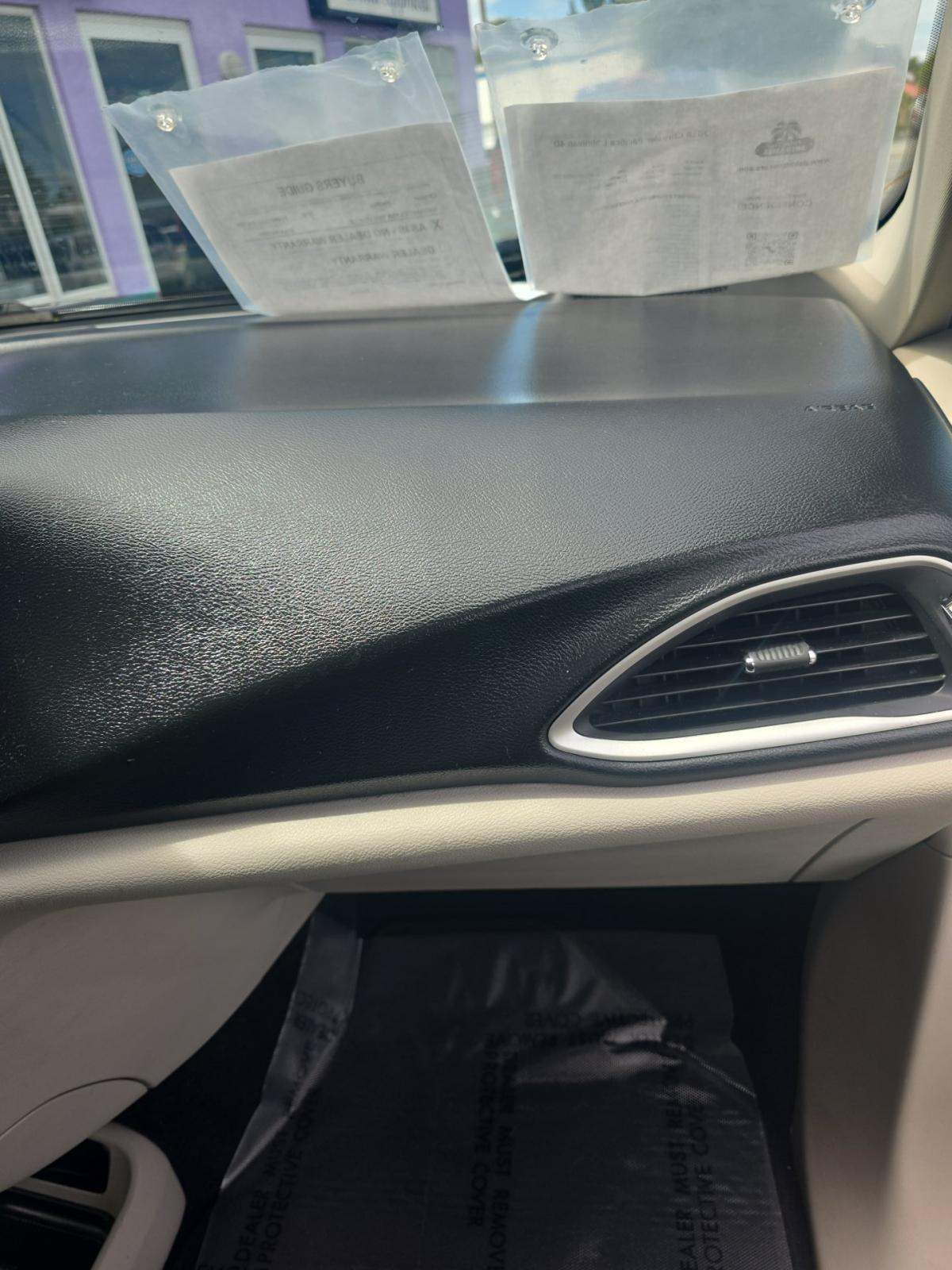 2018 Chrysler Pacifica L FWD