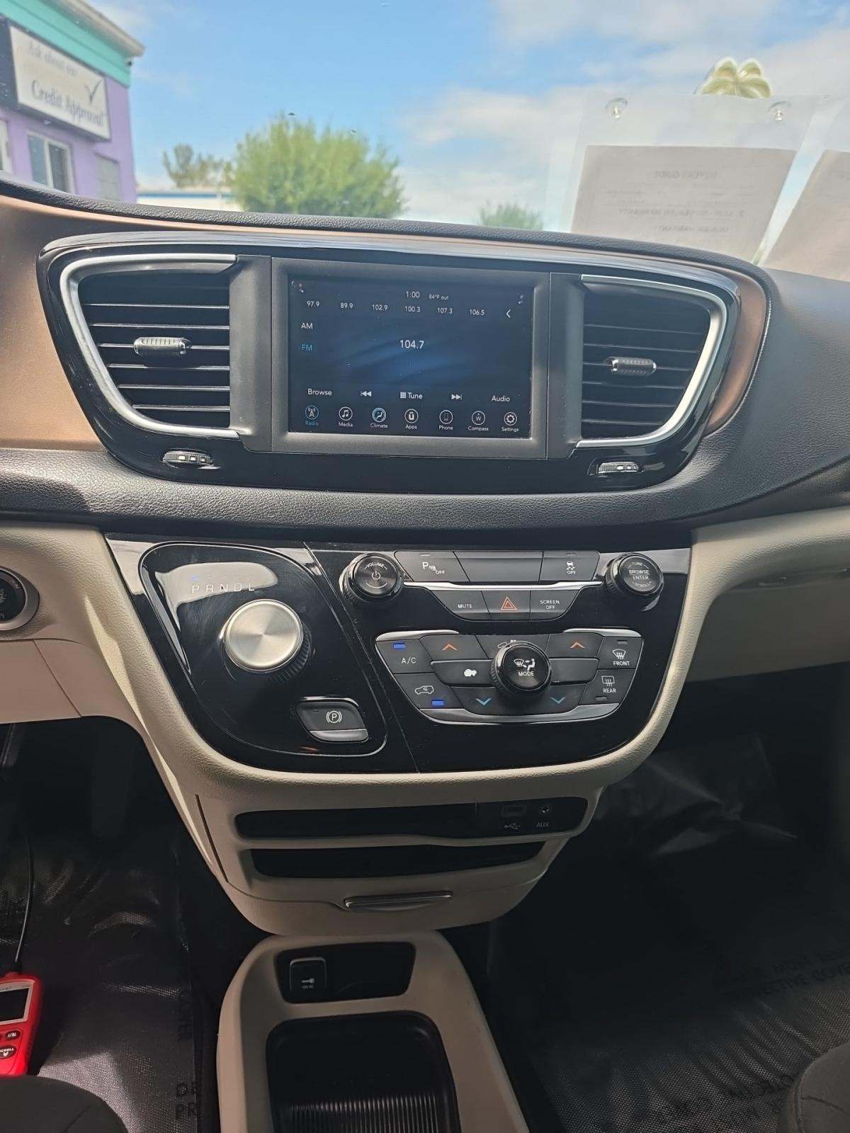 2018 Chrysler Pacifica L FWD