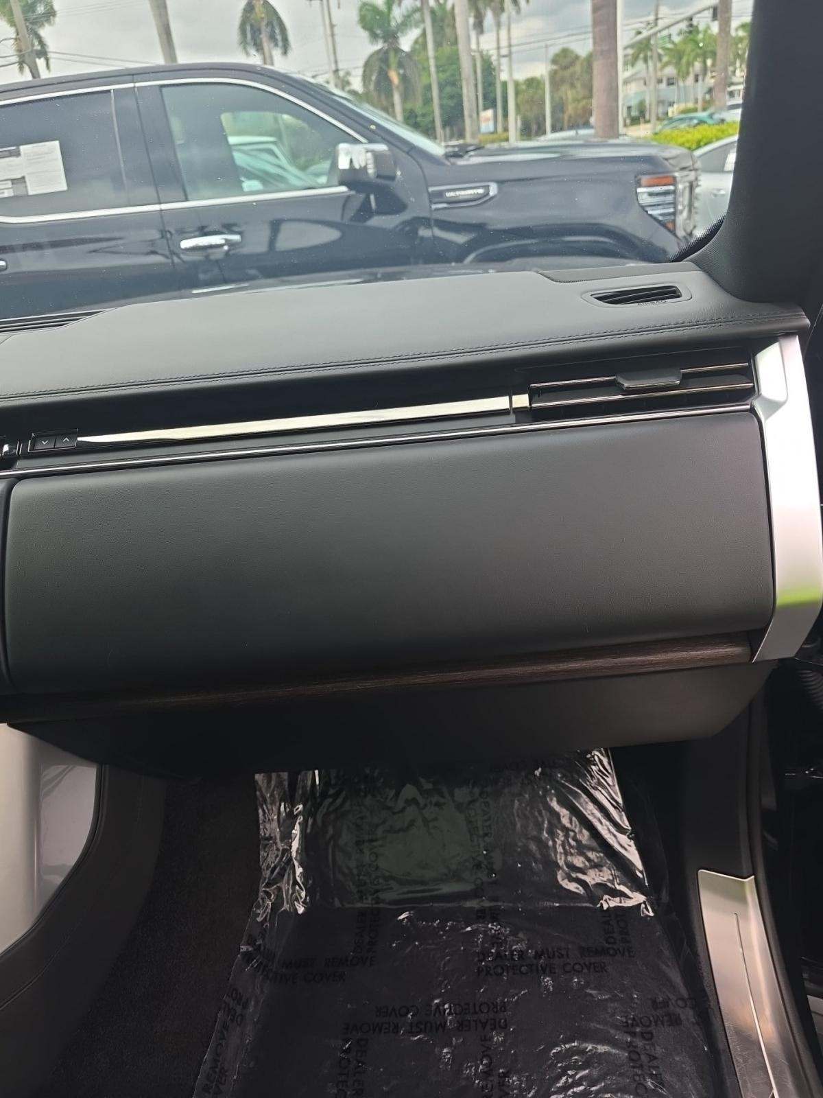 2023 Land Rover Range Rover SE AWD