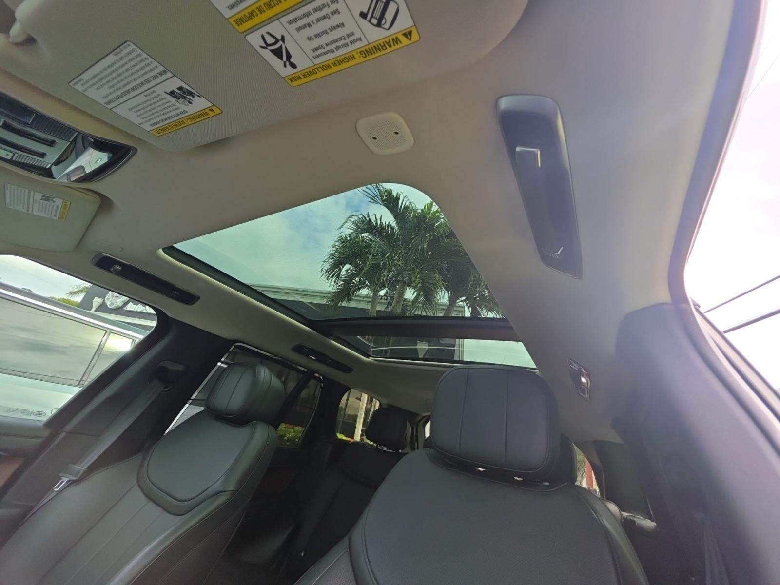 2023 Land Rover Range Rover SE AWD