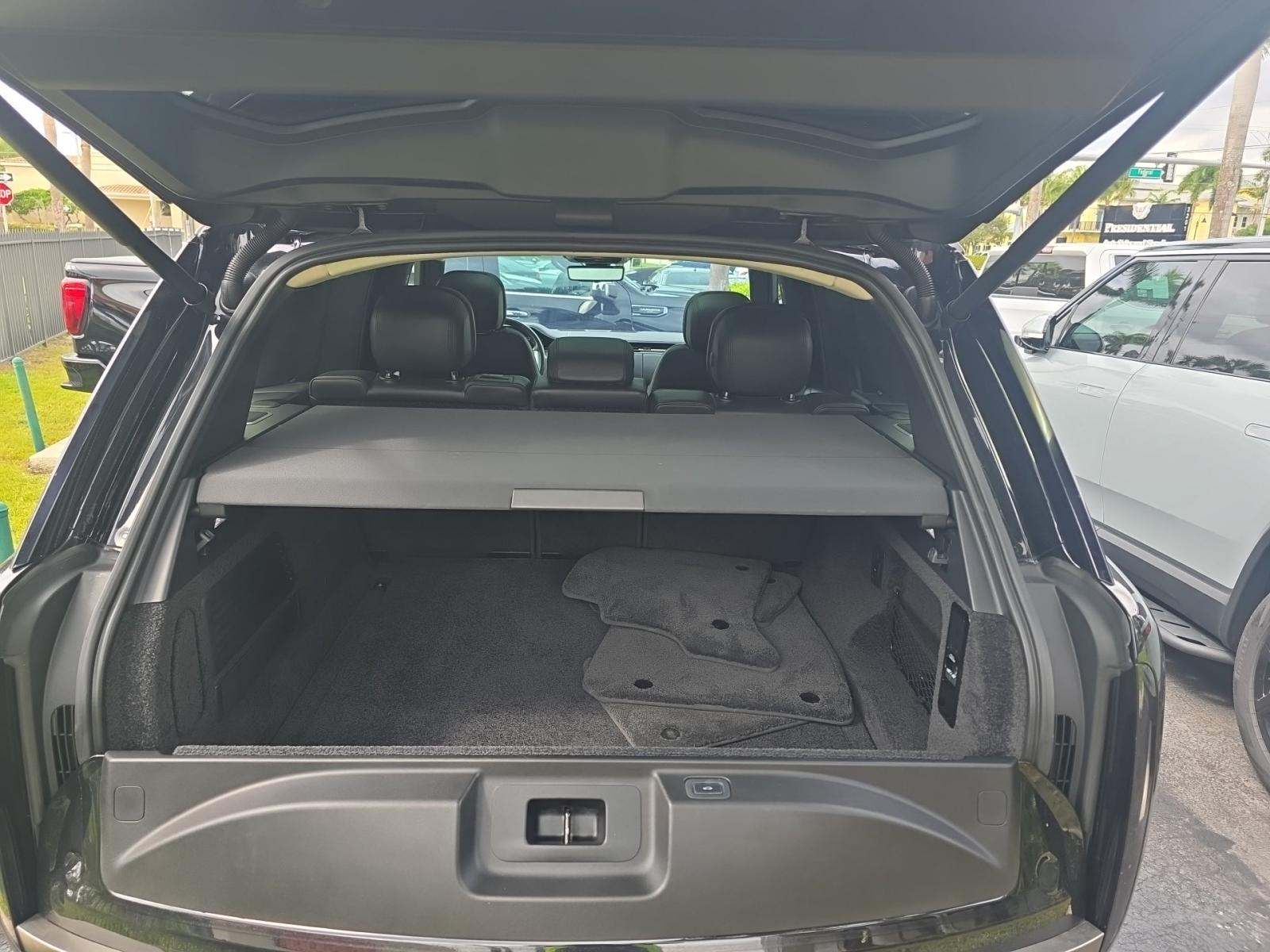 2023 Land Rover Range Rover SE AWD