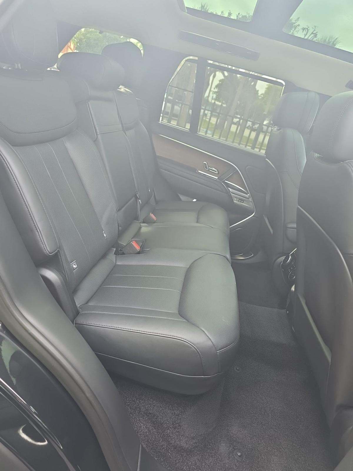 2023 Land Rover Range Rover SE AWD