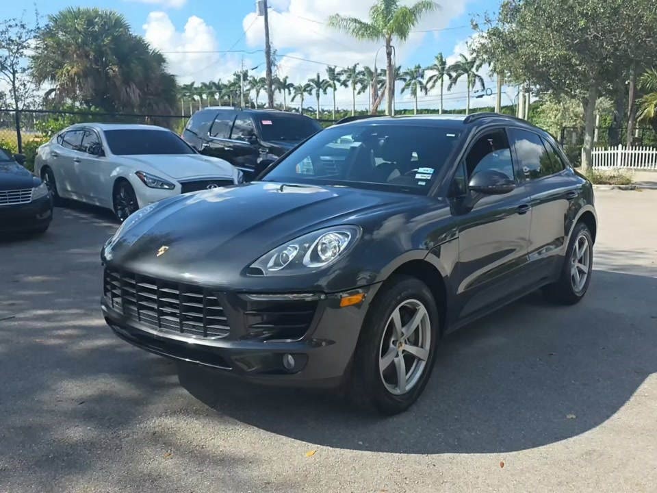 2018 Porsche Macan Base AWD