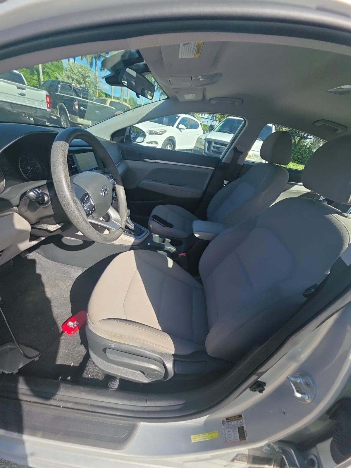 2020 Hyundai Elantra SEL FWD