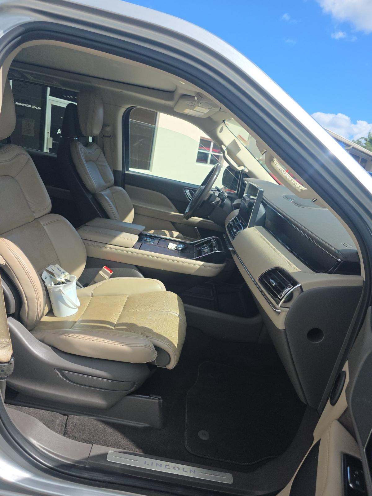 2023 Lincoln Navigator Reserve RWD