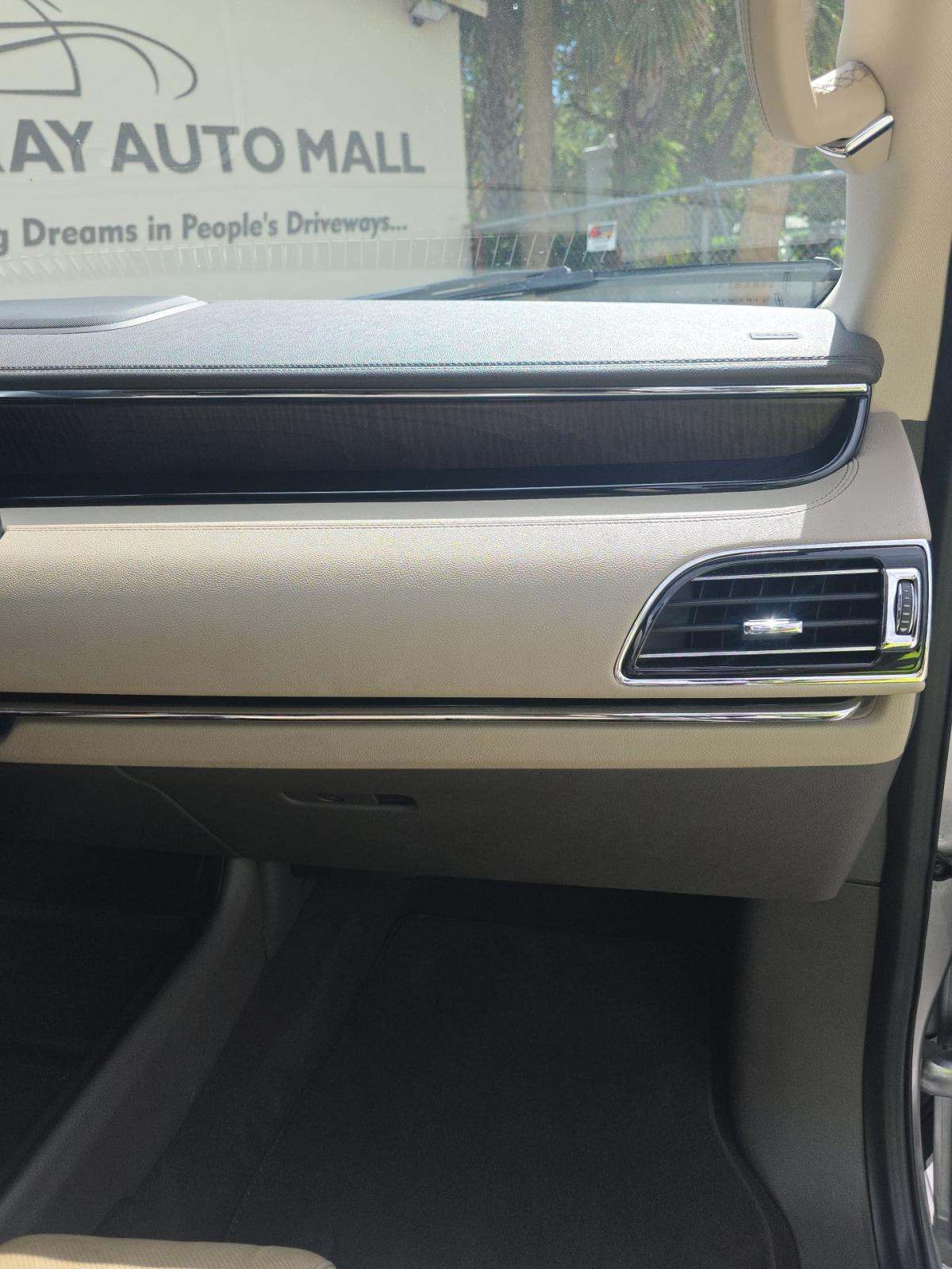 2023 Lincoln Navigator Reserve RWD