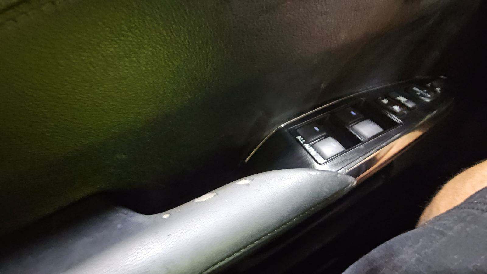 2014 Toyota Avalon Hybrid XLE Premium FWD