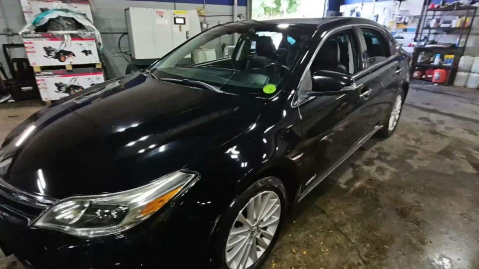 2014 Toyota Avalon Hybrid XLE Premium FWD