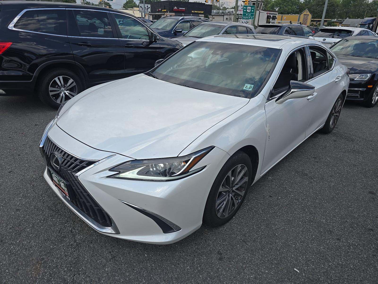 2022 Lexus ES 350
