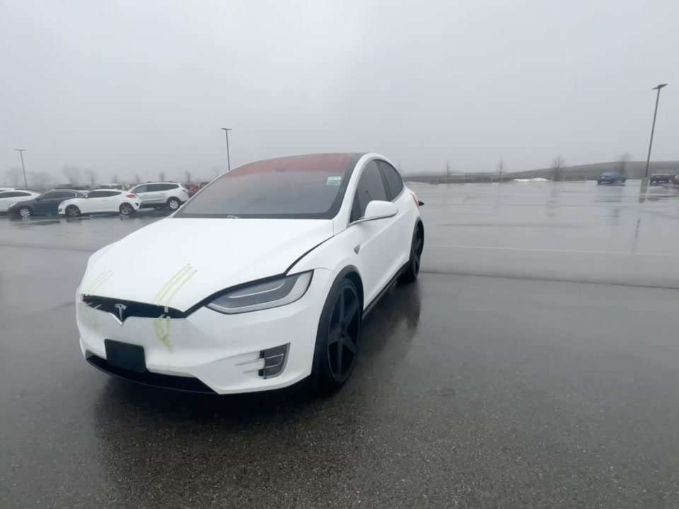 2016 Tesla Model X 75D AWD