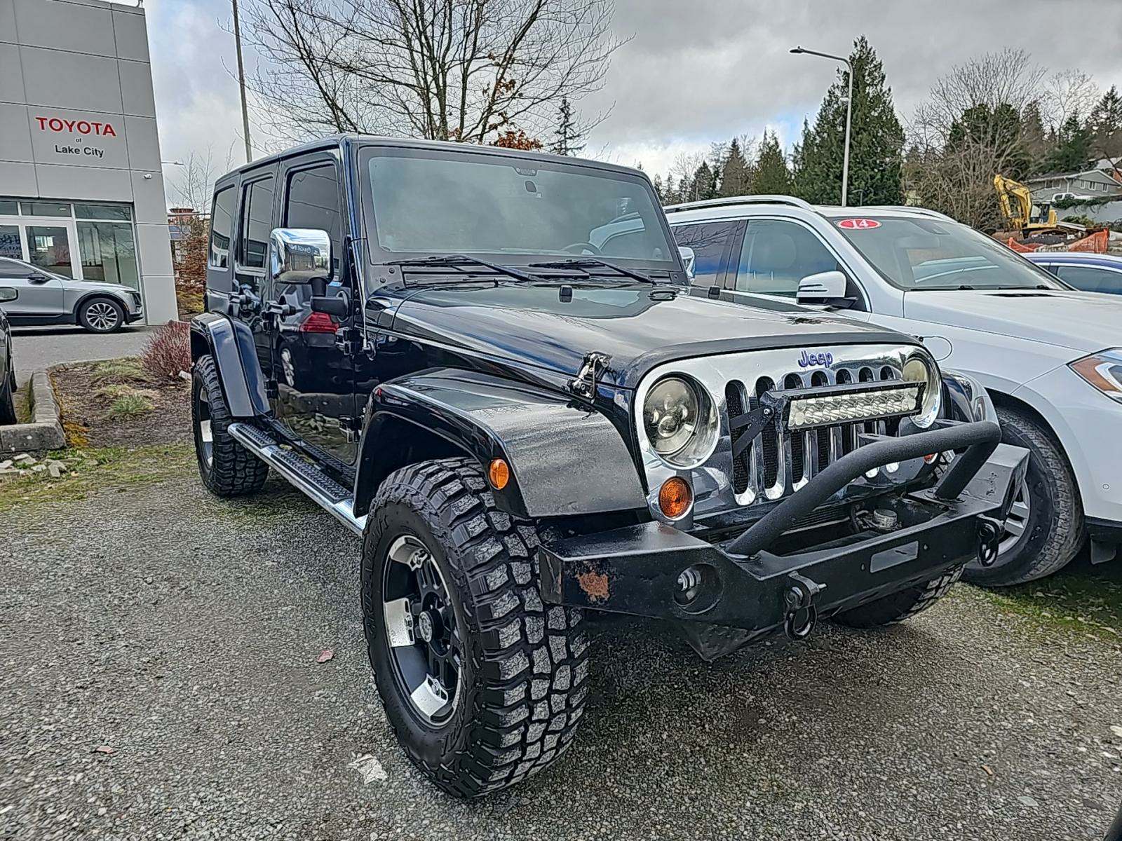 Jeep Wrangler Unlimited Sahara снимка Jeep Wrangler Unlimited Sahara